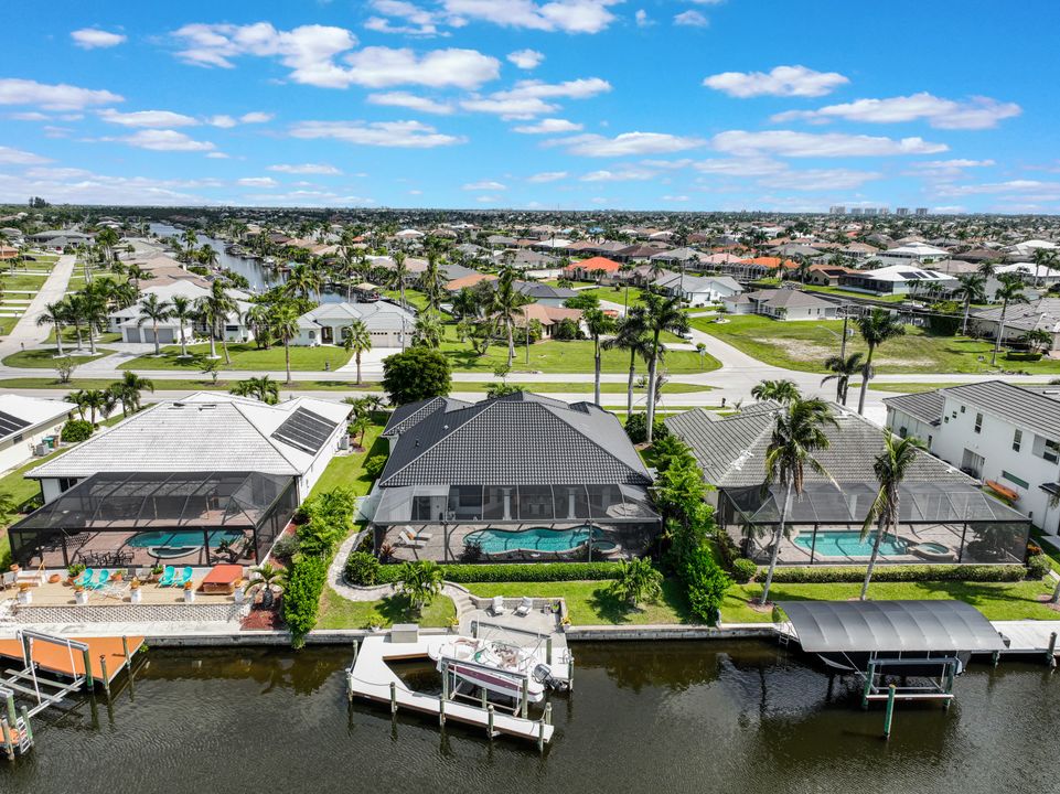3724 Surfside Blvd, Cape Coral, FL 33914