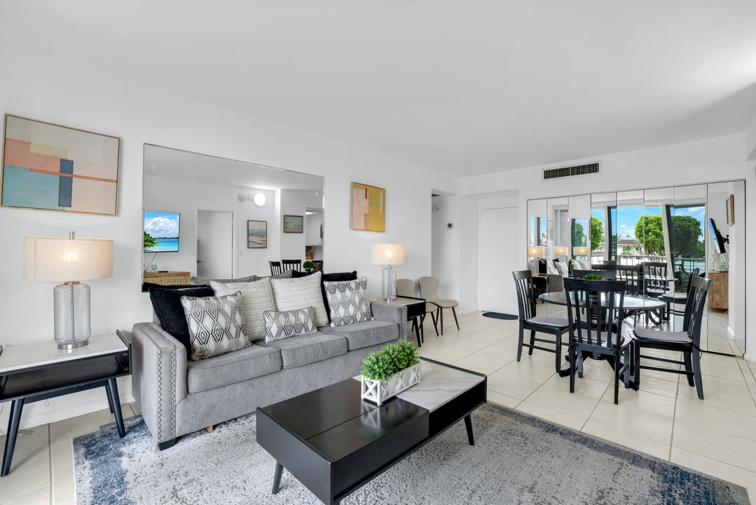 140 Seaview Ct #204S, Marco Island, FL 34145
