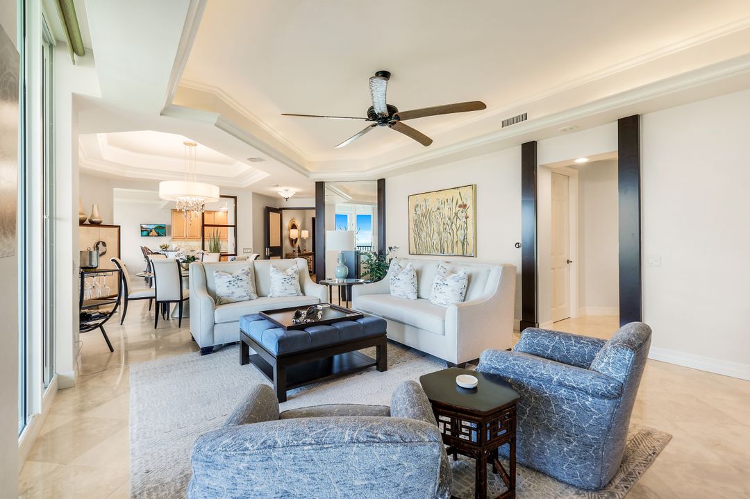 295 Grande Way #1505, Naples, FL 34110