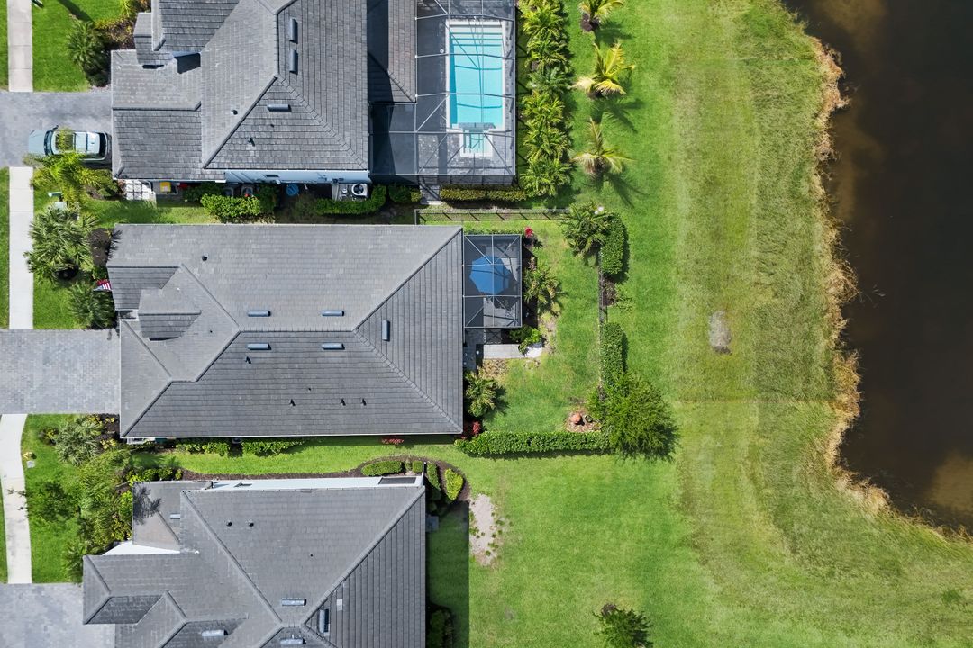 2193 Clementine St, Naples, FL 34120