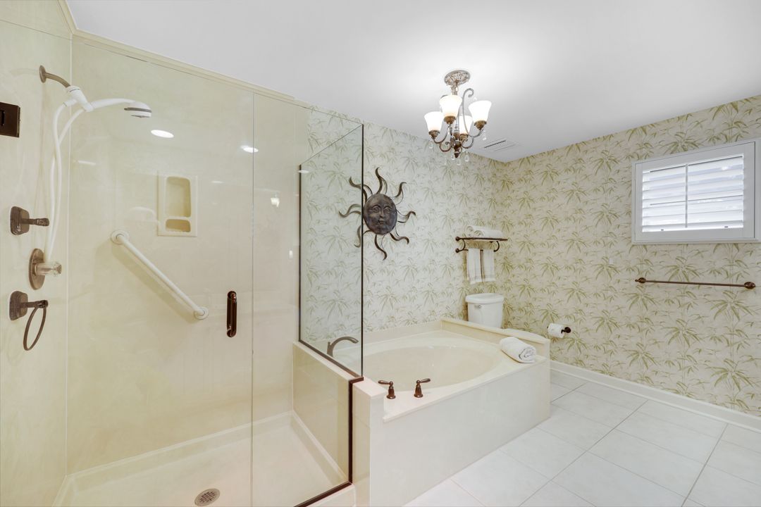 2264 Imperial Golf Course Blvd, Naples, FL 34110