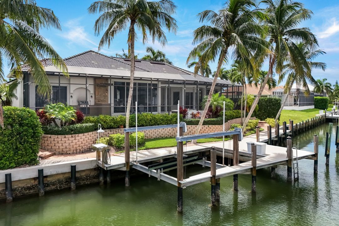 466 Clifton Ct, Marco Island, FL 34145