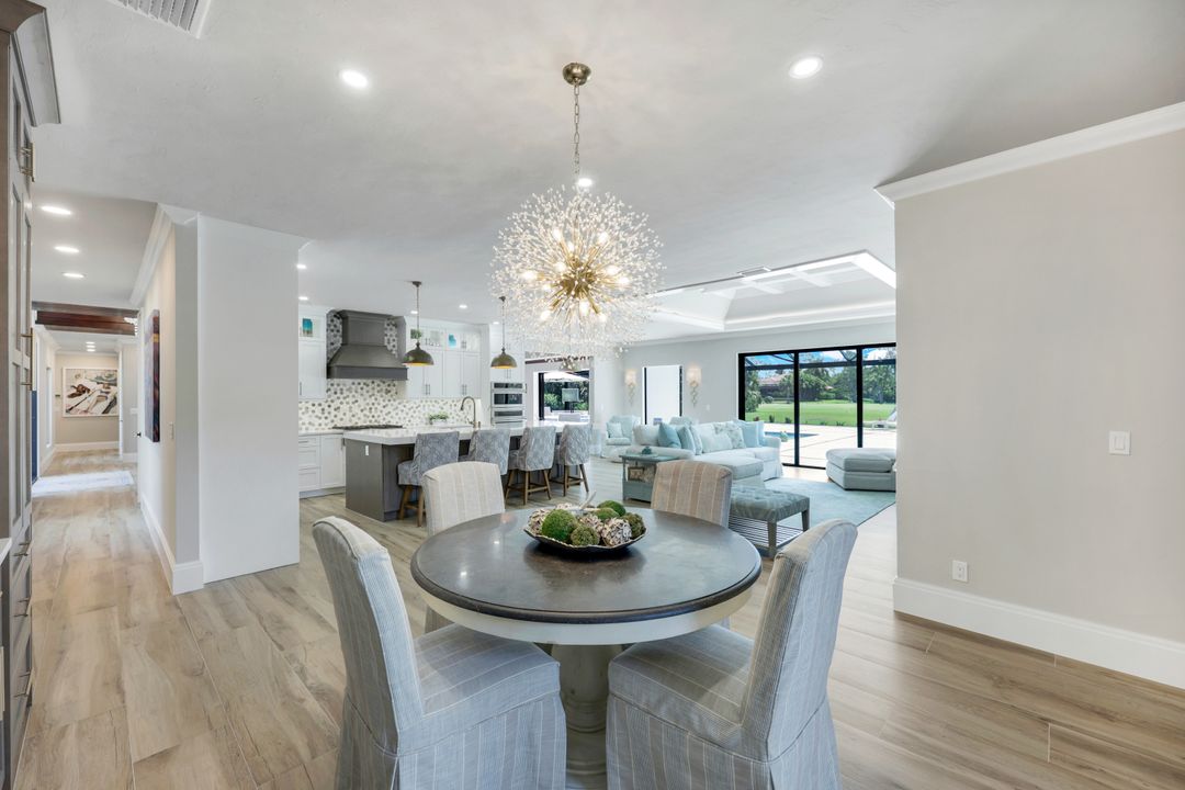 4701 Oak Leaf Dr, Naples, FL 34119