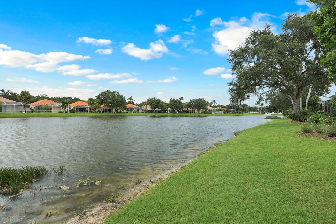 2896 Hatteras Way, Naples, FL 34119