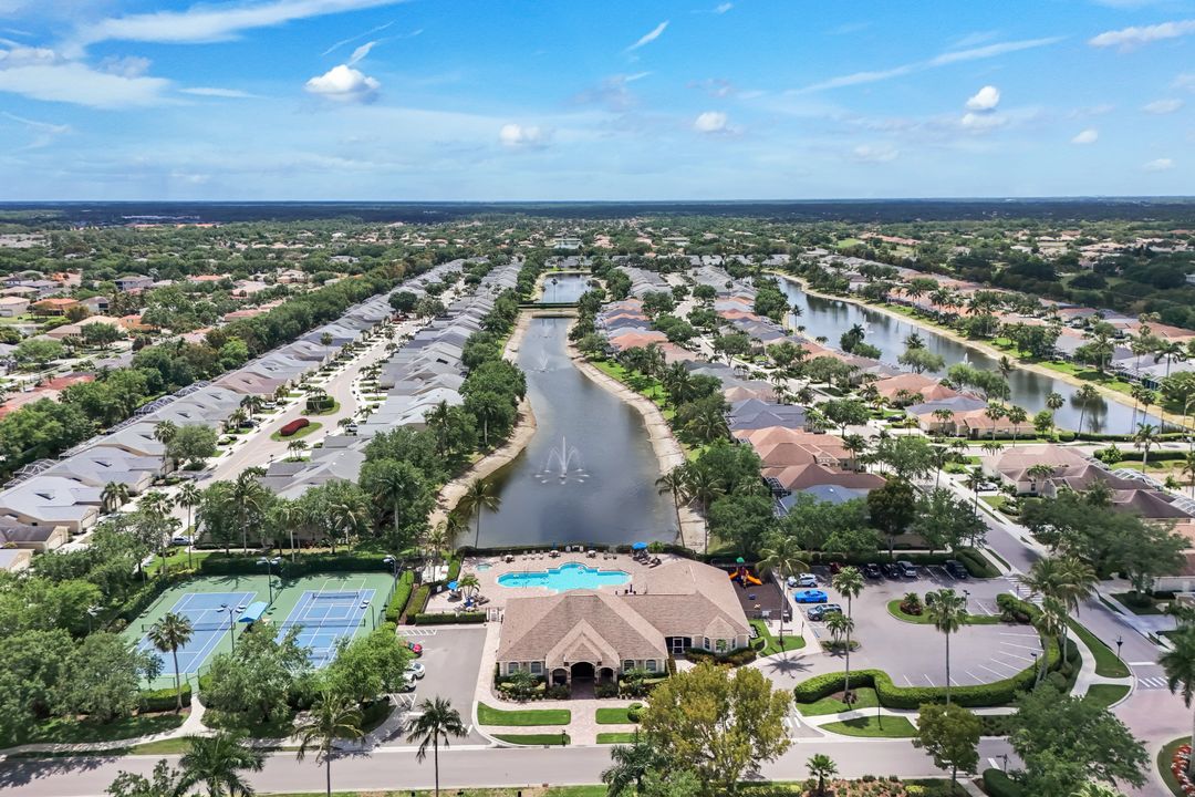 8612 Ibis Cove Cir, Naples, FL 34119