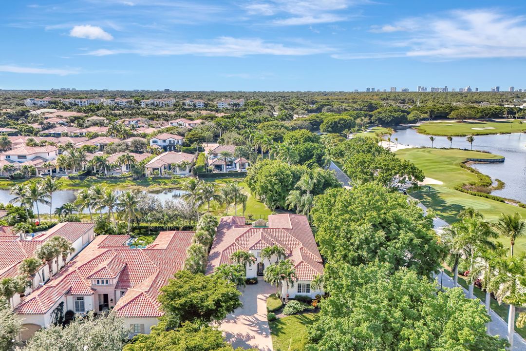 2249 Miramonte Ct, Naples, FL 34105