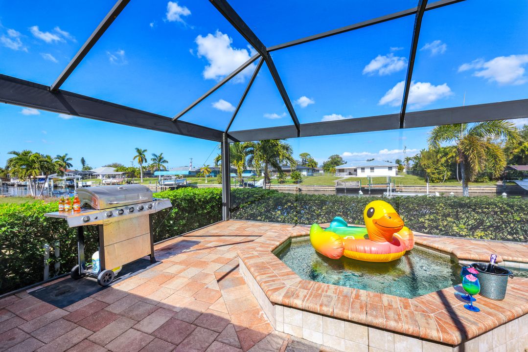 1409 SE 17th St, Cape Coral, FL 33990