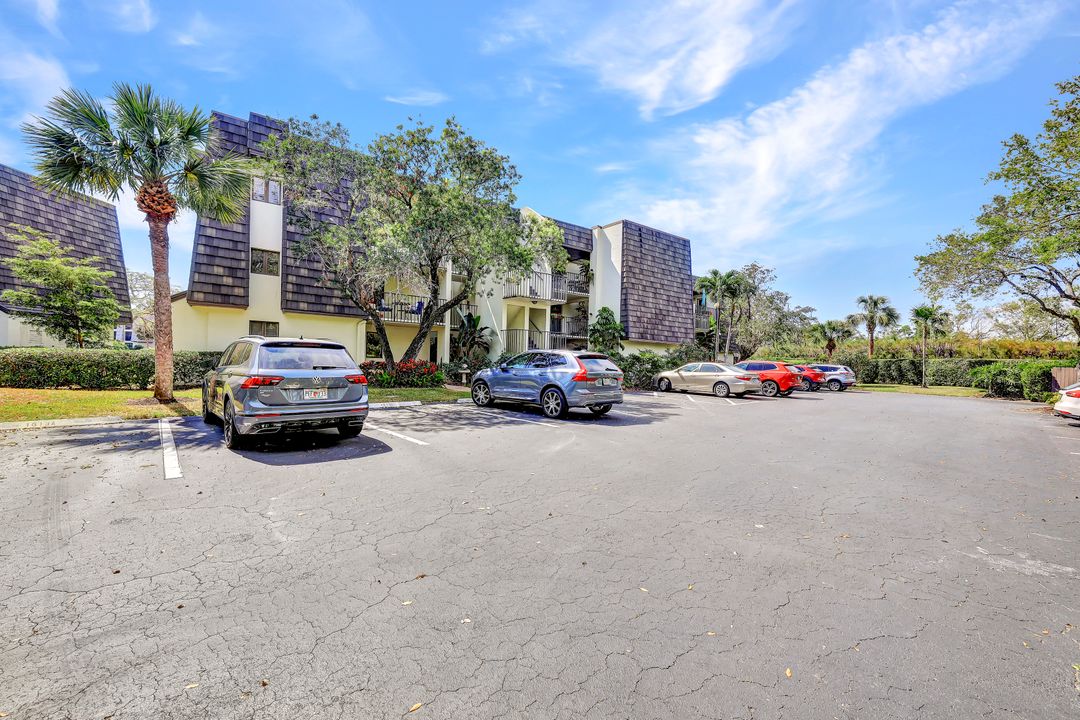 1601 Spoonbill Ln #Unit C, Naples, FL 34105