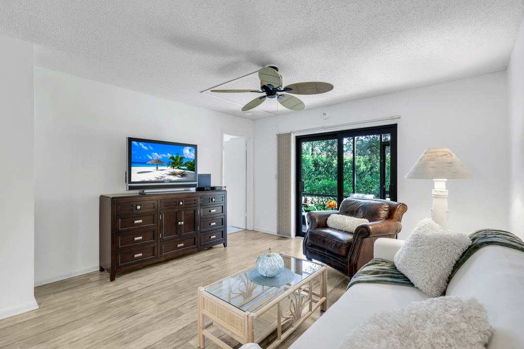 4251 27th Ct SW #103, Naples, FL 34116