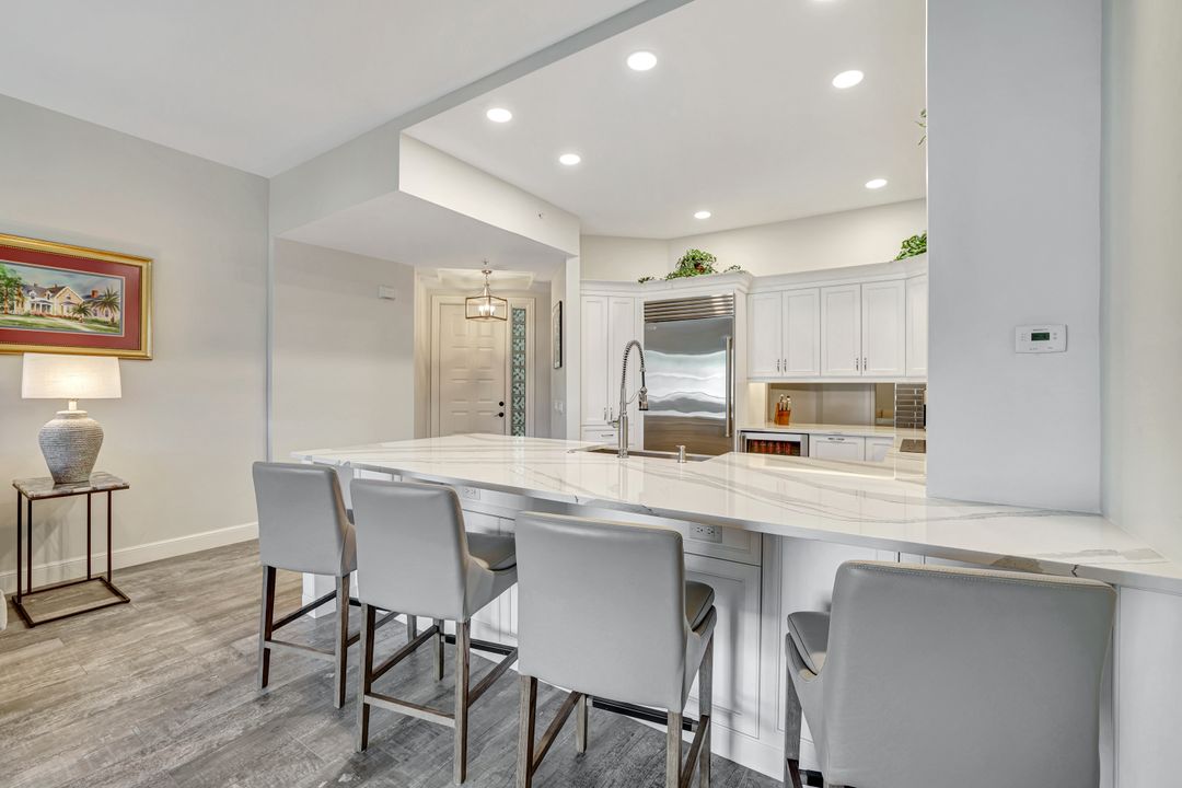 770 Bentwater Cir #103, Naples, FL 34108