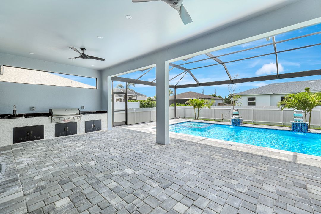 2709 SW 4th Ln, Cape Coral, FL 33991