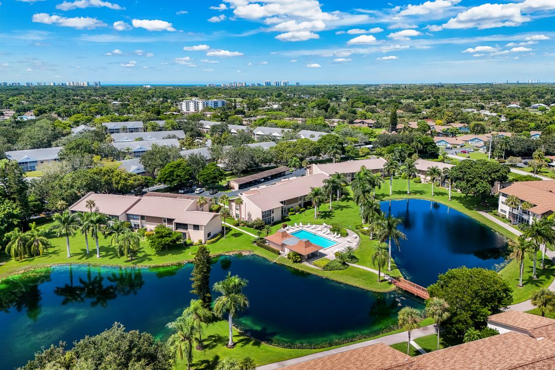 960 Palm View Dr #209, Naples, FL 34110