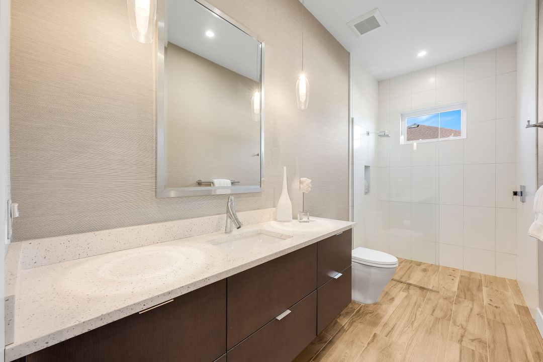 428 SW 39th Ave, Cape Coral, FL 33991