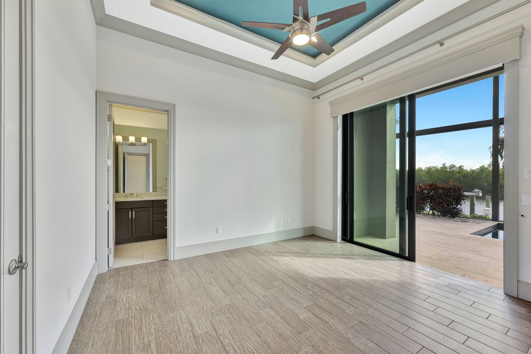 5817 Harbour Cir, Cape Coral, FL 33914