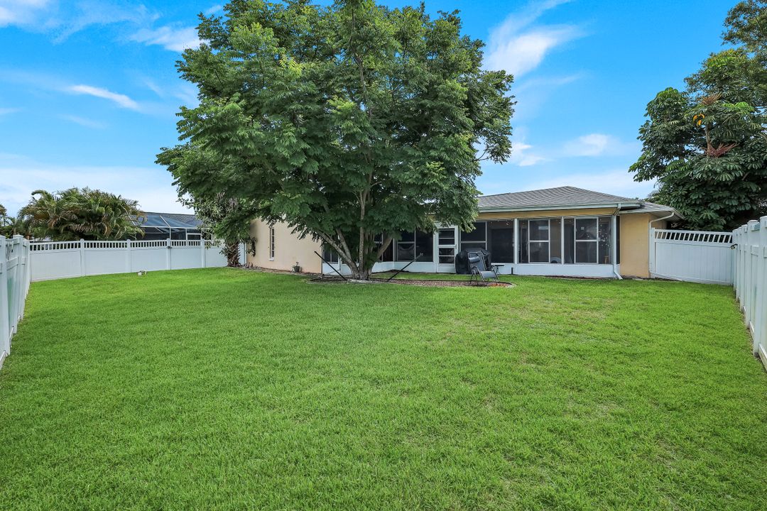 13481 Red Maple Cir, North Fort Myers, FL 33903