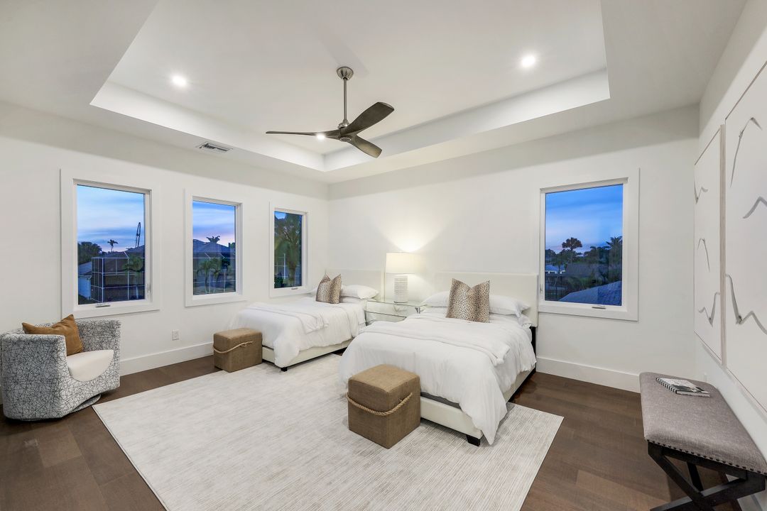 469 Germain Ave, Naples, FL 34108