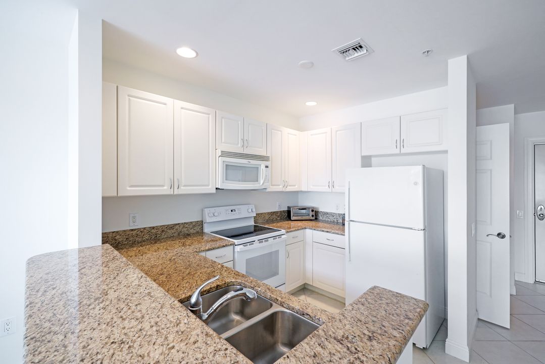 2743 First St #102, Fort Myers, FL 33916