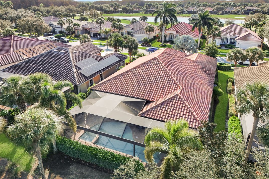 11925 Heather Woods Ct, Naples, FL 34120