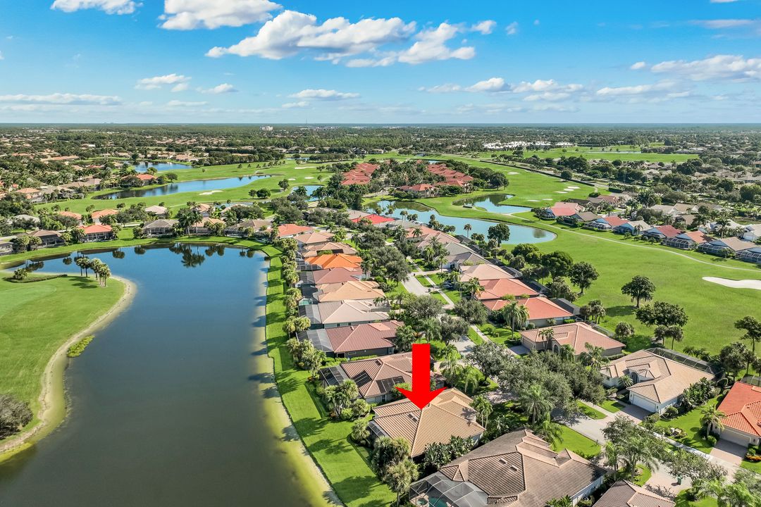 8737 Mustang Island Cir, Naples, FL 34113