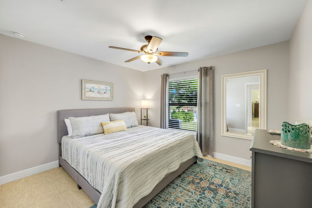 401 NE 19th Pl, Cape Coral, FL 33909