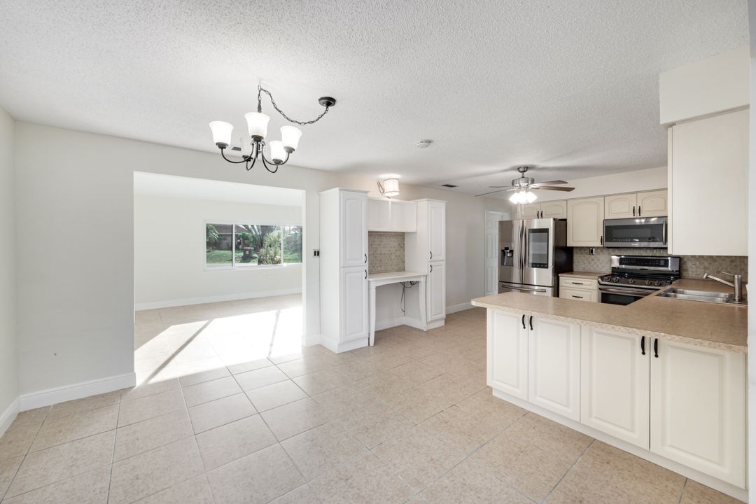801 McMahon Ave NW, Port Charlotte, FL 33948