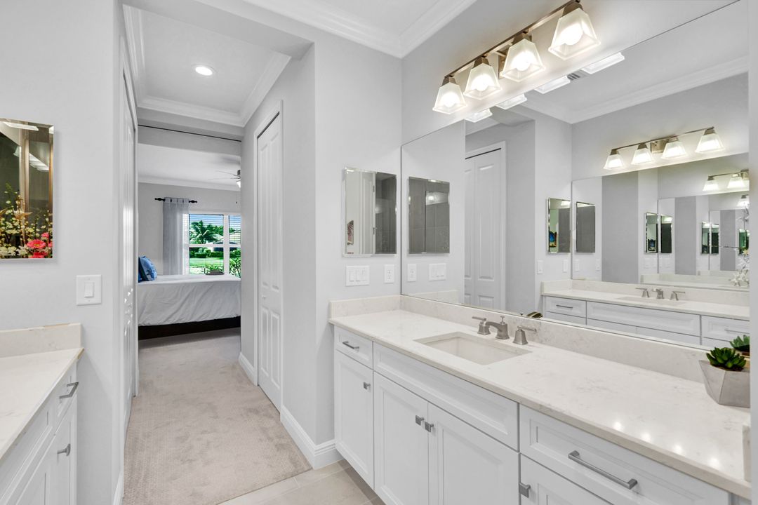 2319 Marquesa Cir, Naples, FL 34112