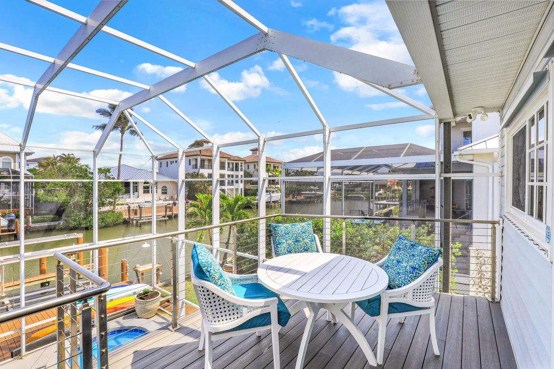 437 Tradewinds Ave, Naples, FL 34108