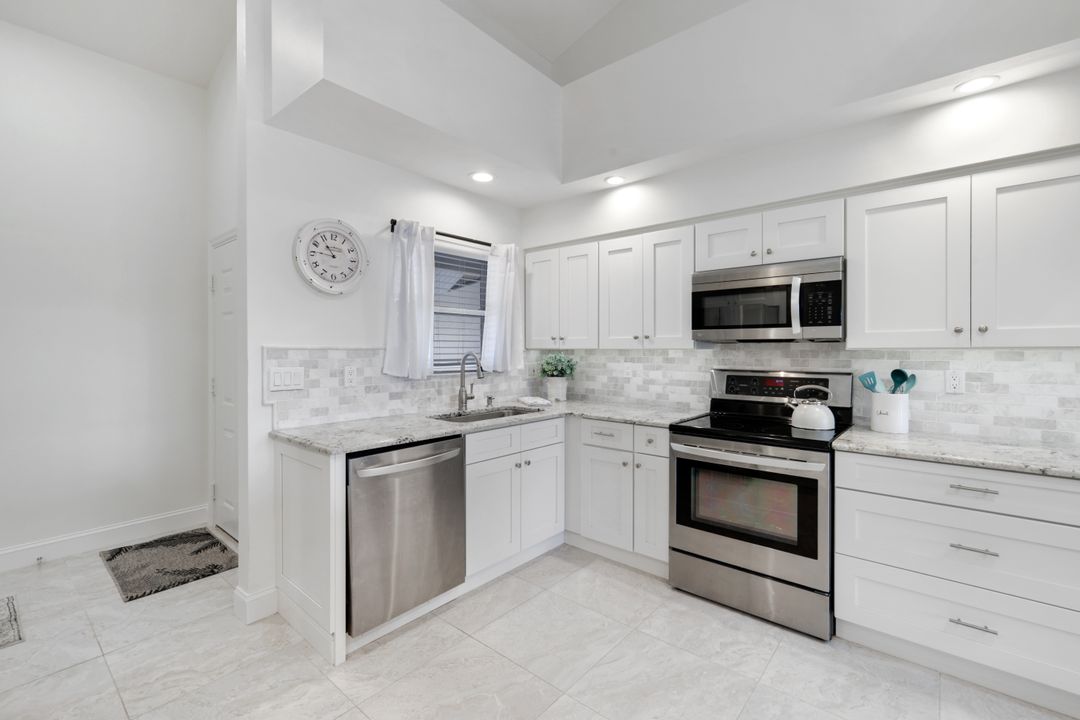26271 Devonshire Ct #202, Bonita Springs, FL 34134