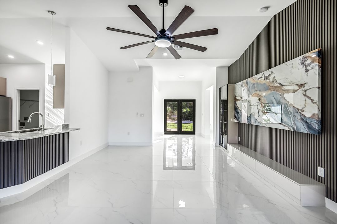 2618 Queen Dr, Lehigh Acres, FL 33971