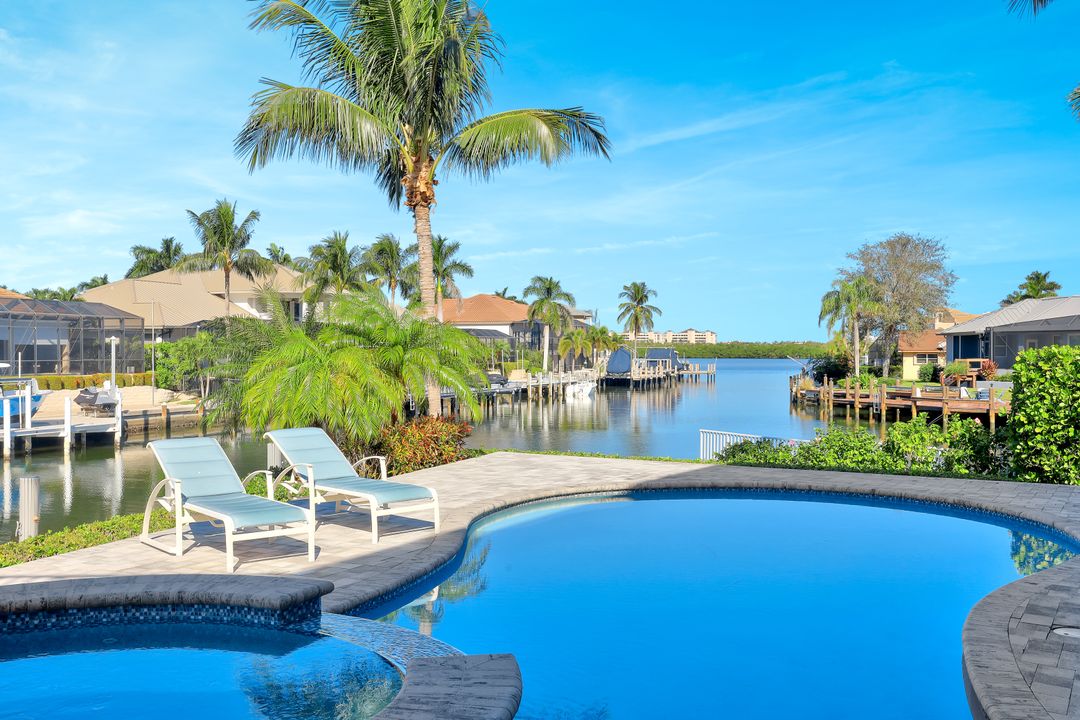 813 Magnolia Ct, Marco Island, FL 34145