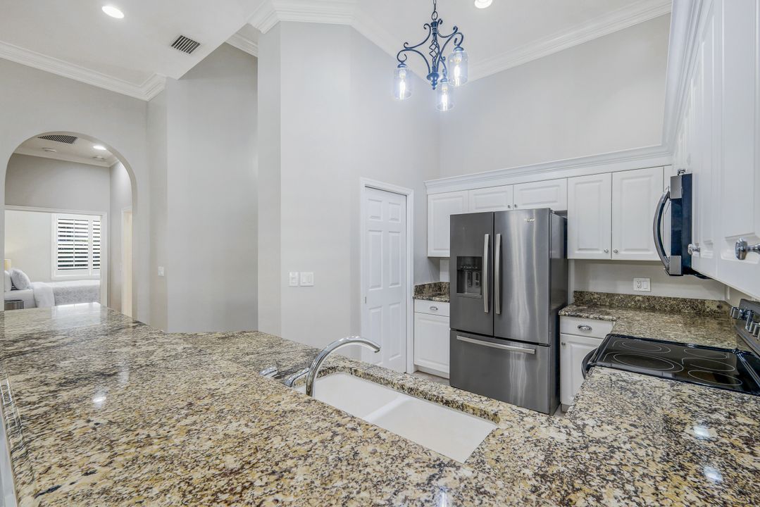 6075 Shallows Way, Naples, FL 34109