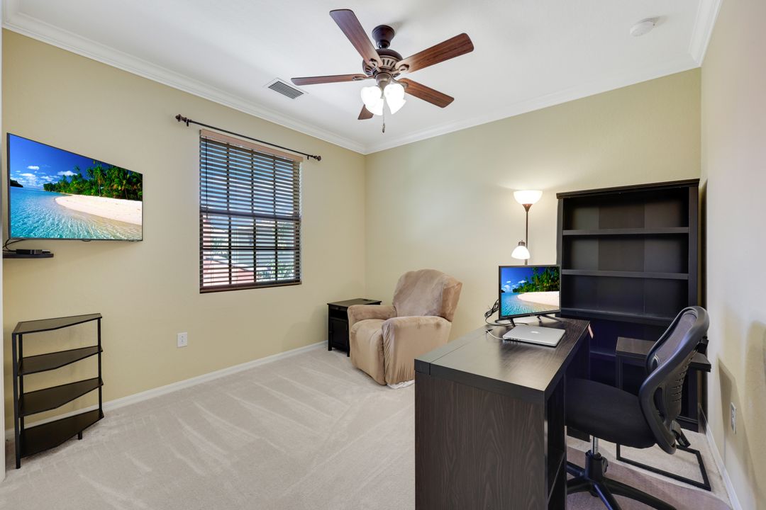 9027 Alturas Ln #3304, Naples, FL 34113