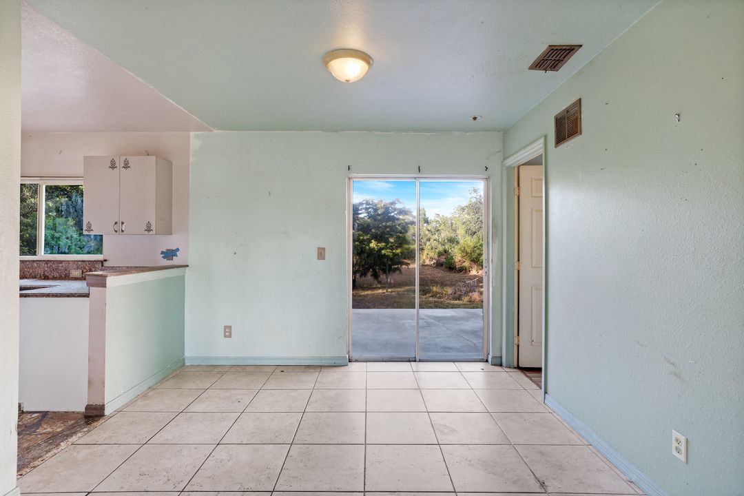 2655 47th Ave NE, Naples, FL 34120