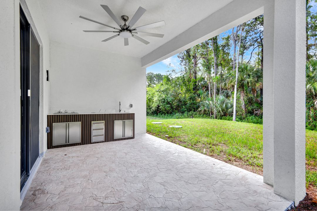 8027 Royal Cir, LaBelle, FL 33935