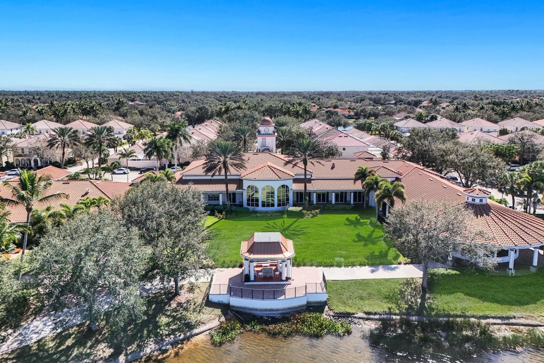 5343 Hawkesbury Way, Naples, FL 34119