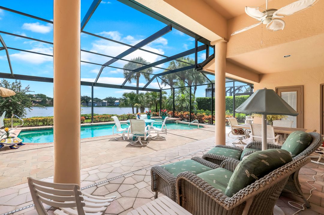 3760 Lakemont Dr, Bonita Springs, FL 34134