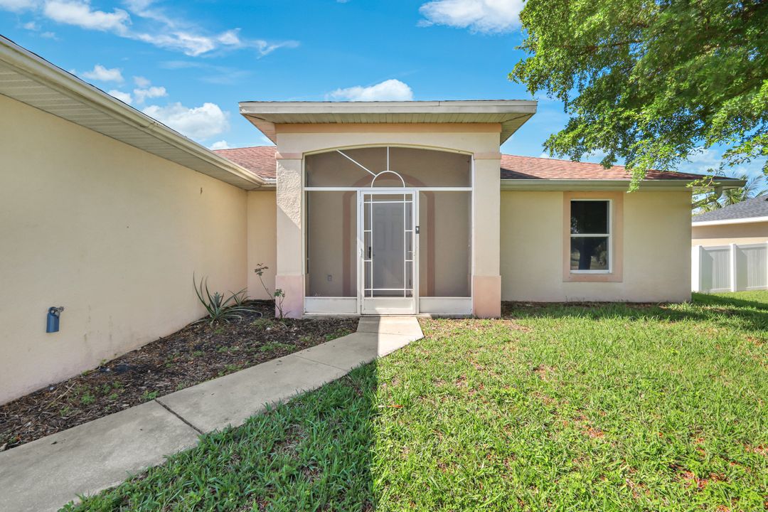 726 SW 12th St, Cape Coral, FL 33991