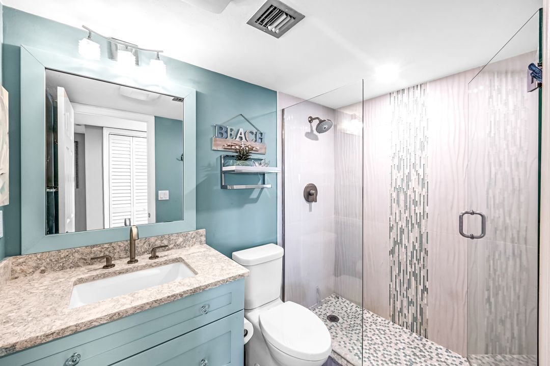 333 Harbour Dr #201, Naples, FL 34103