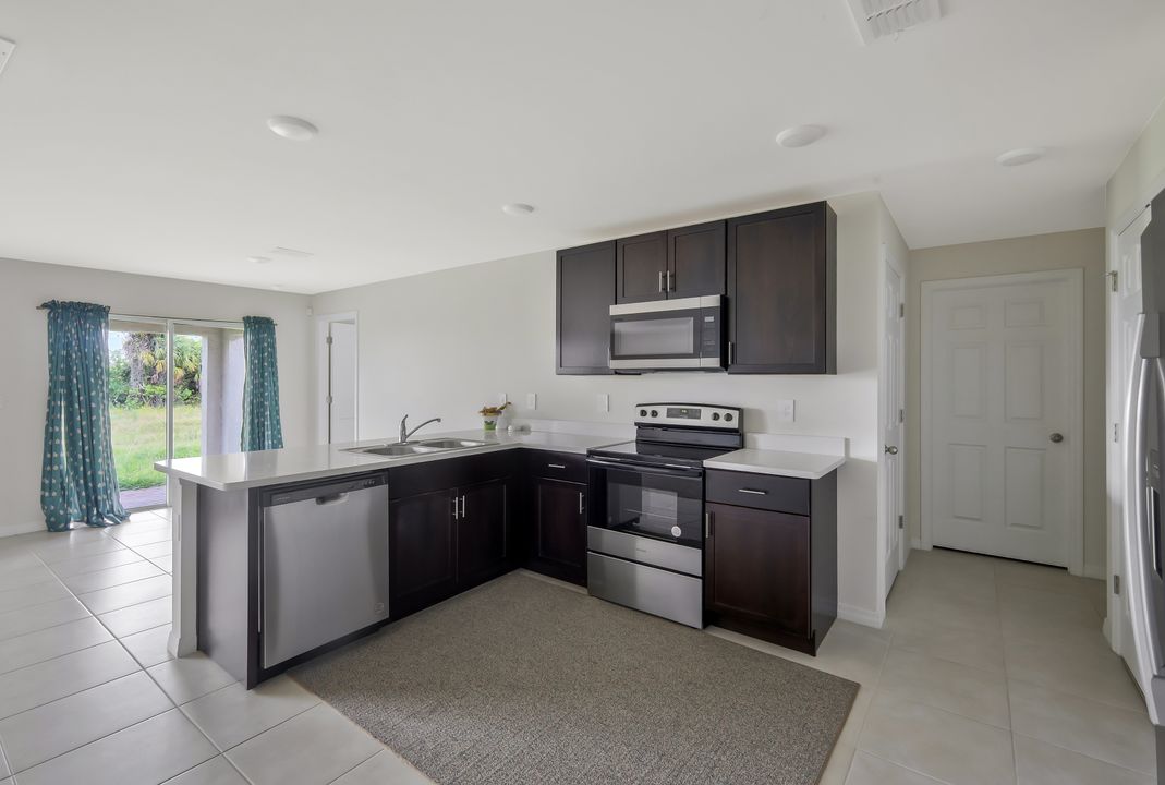 405 Lupe St, LaBelle, FL 33935