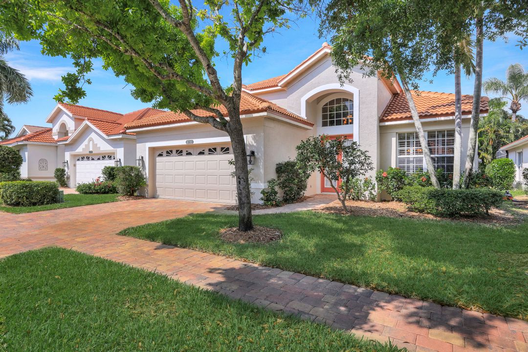 8793 Ventura Way, Naples, FL 34109