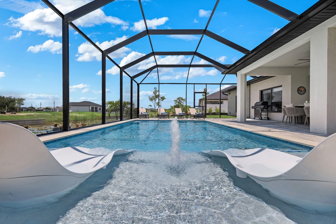 522 NE 5th Pl, Cape Coral, FL 33909
