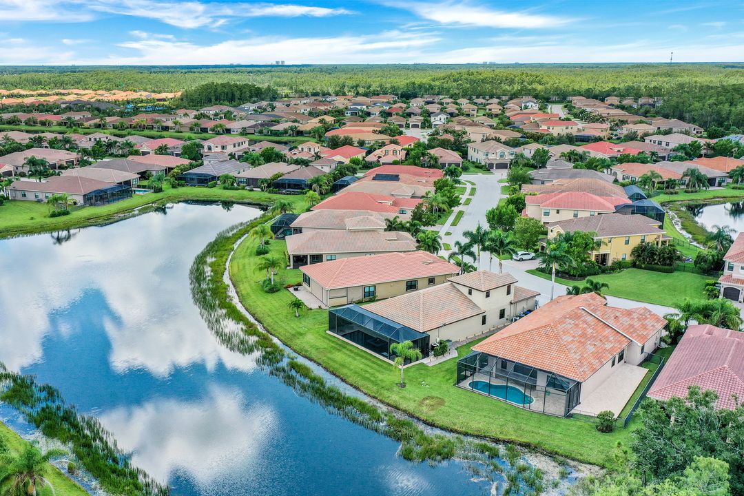 11532 Stonecreek Cir, Fort Myers, FL 33913