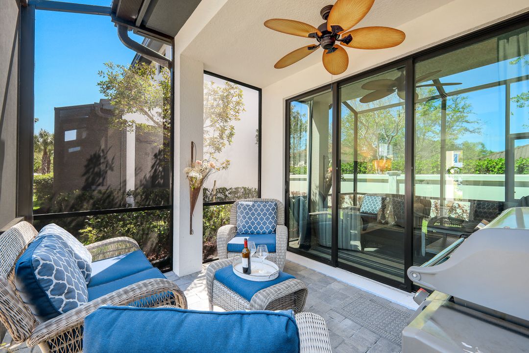 7550 Rockefeller Dr, Naples, FL 34119