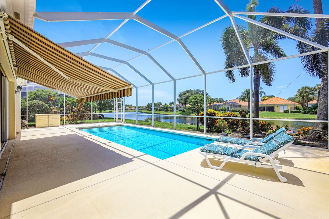 4313 Queen Elizabeth Way, Naples, FL 34119