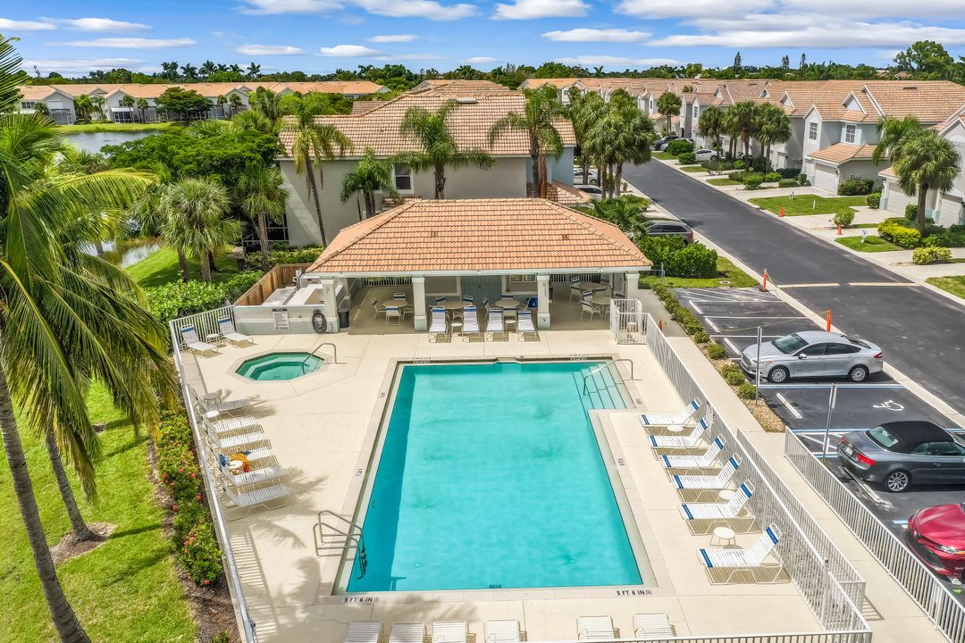 8260 Village Edge Cir  #4, Fort Myers, FL 33919