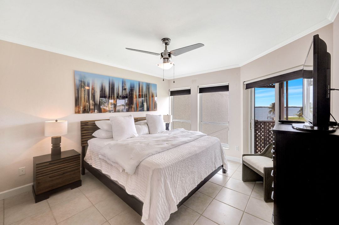 991 N Barfield Dr #205, Marco Island, FL 34145