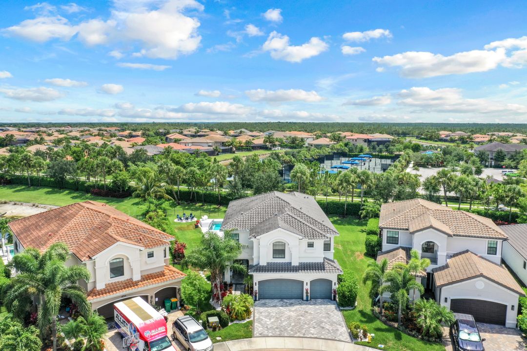 4138 Aspen Chase Dr, Naples, FL 34119