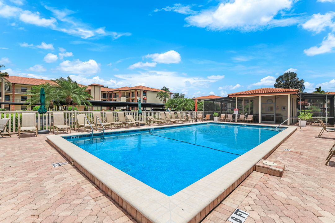 7340 Coventry Ct #827, Naples, FL 34104