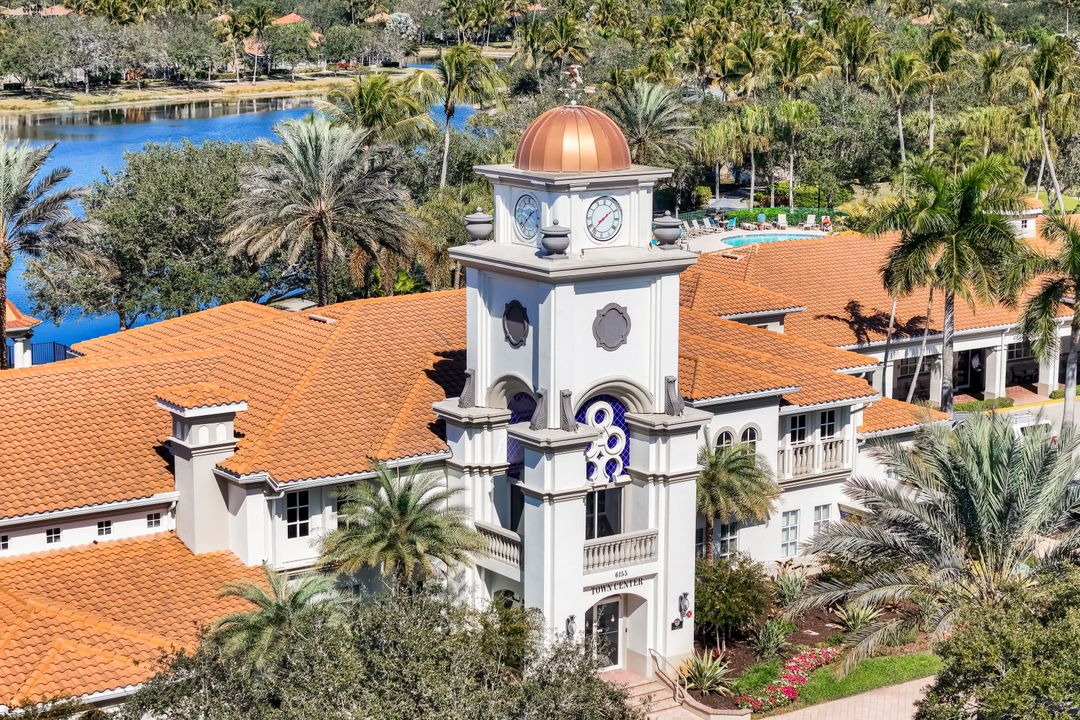 5343 Hawkesbury Way, Naples, FL 34119