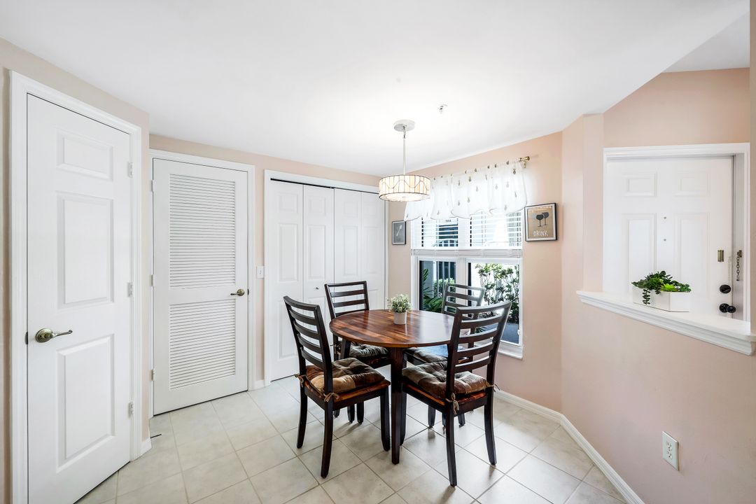 5440 Worthington Ln, Naples, FL 34110